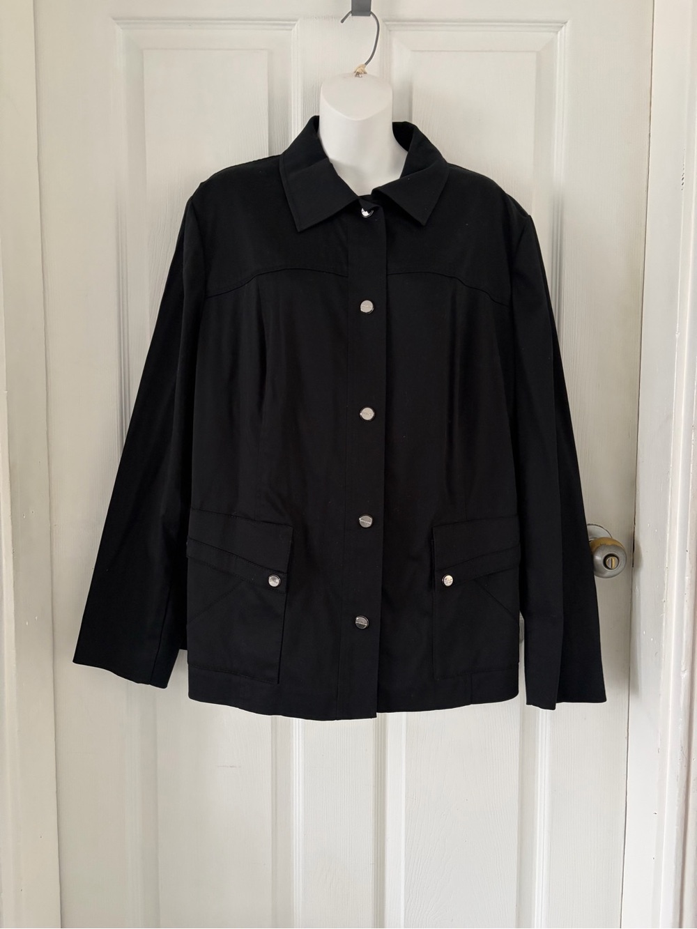 Jones New York Black Button-Front Trench Jacket